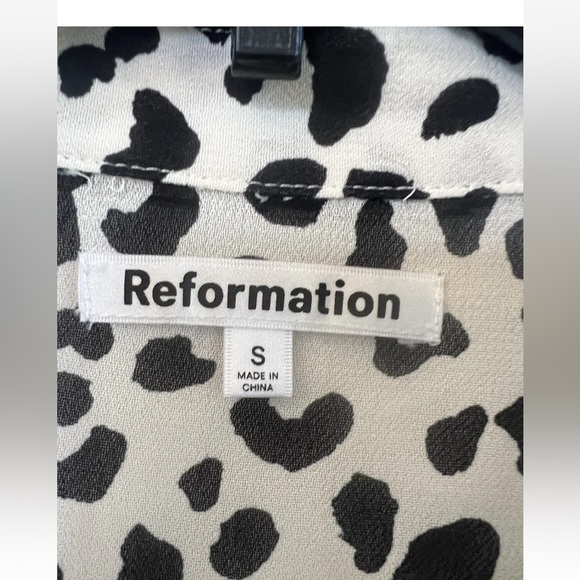 Reformation Violet Blouse In Ocelot Shirt Womens Size Small Button Down - Picture 3 of 7